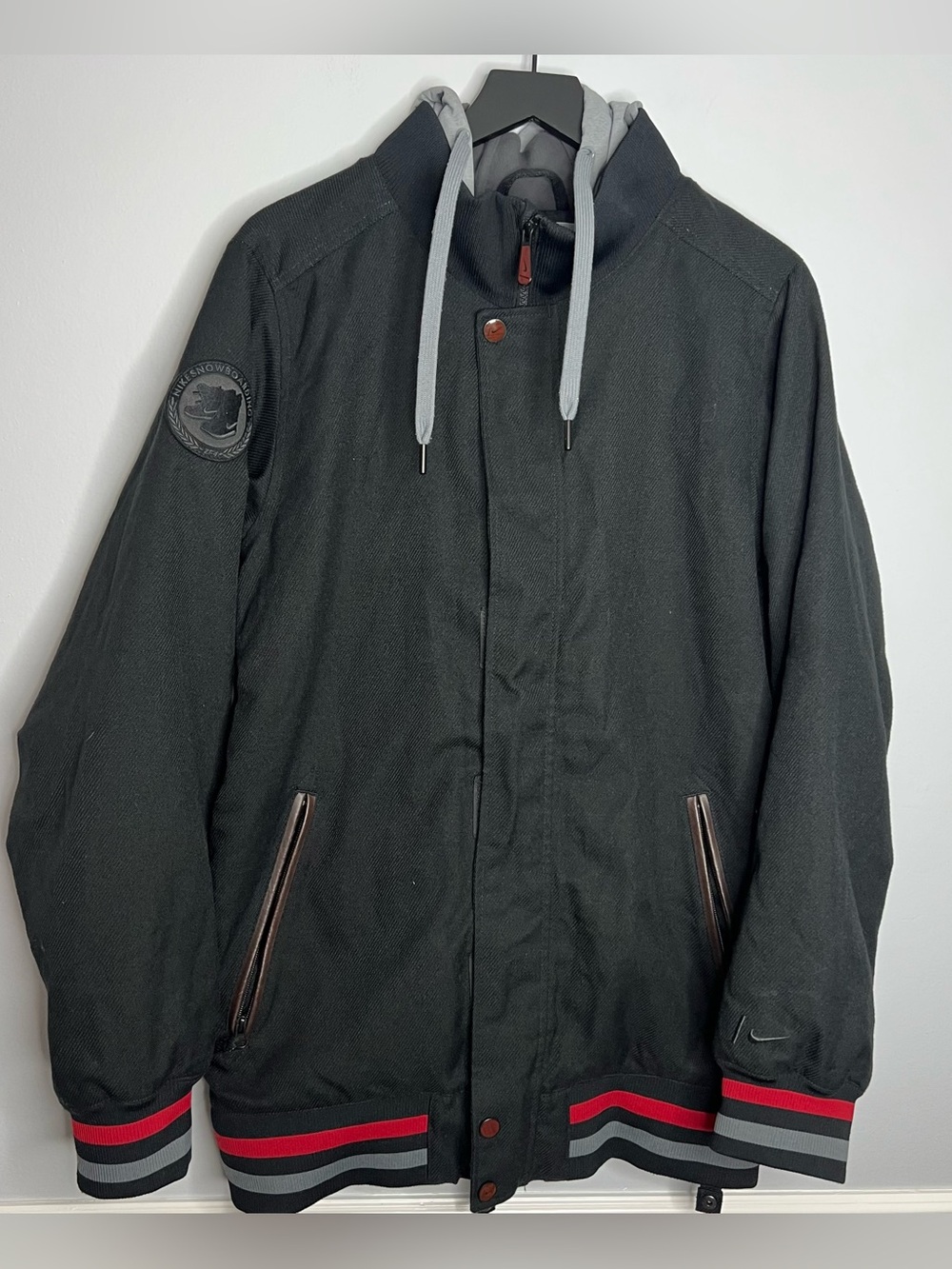 Nike Snowboarding Holladay Bomber Jacket Mens Small Black